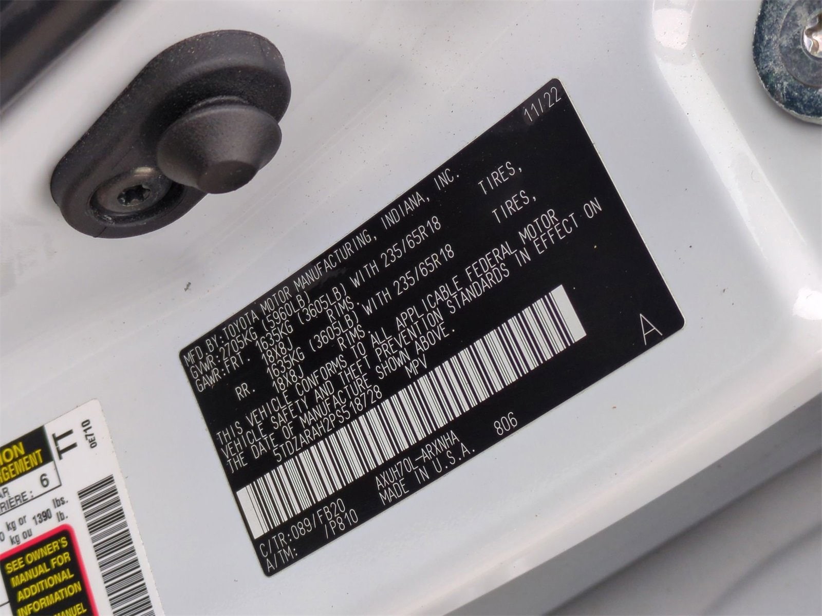 Thumbnail: 2023 Toyota Highlander - 35