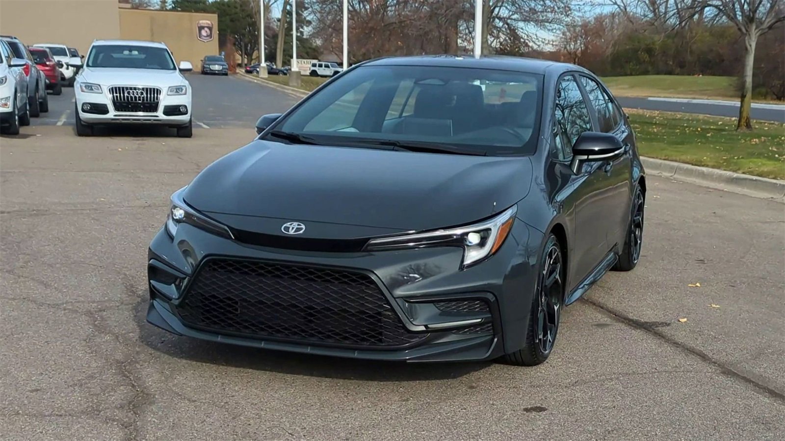 2025 Toyota Corolla SE photo 3