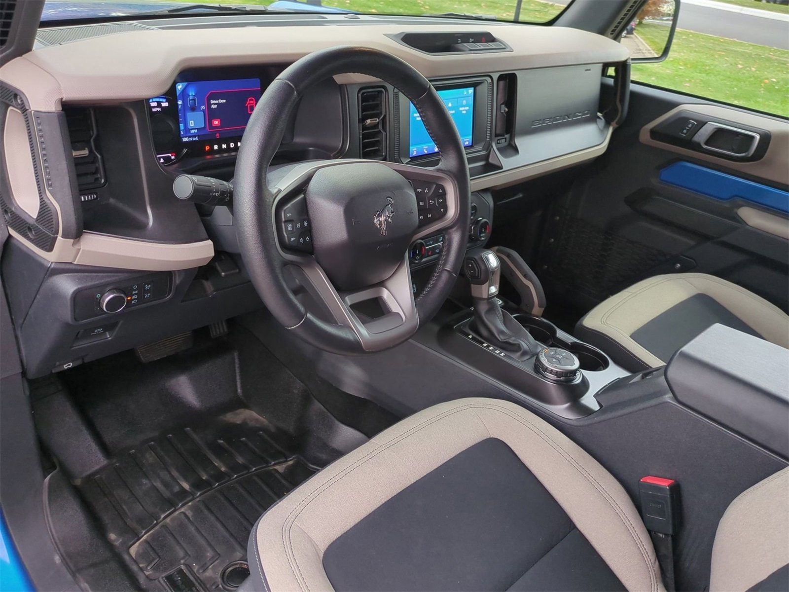 Thumbnail: 2022 Ford Bronco - 10