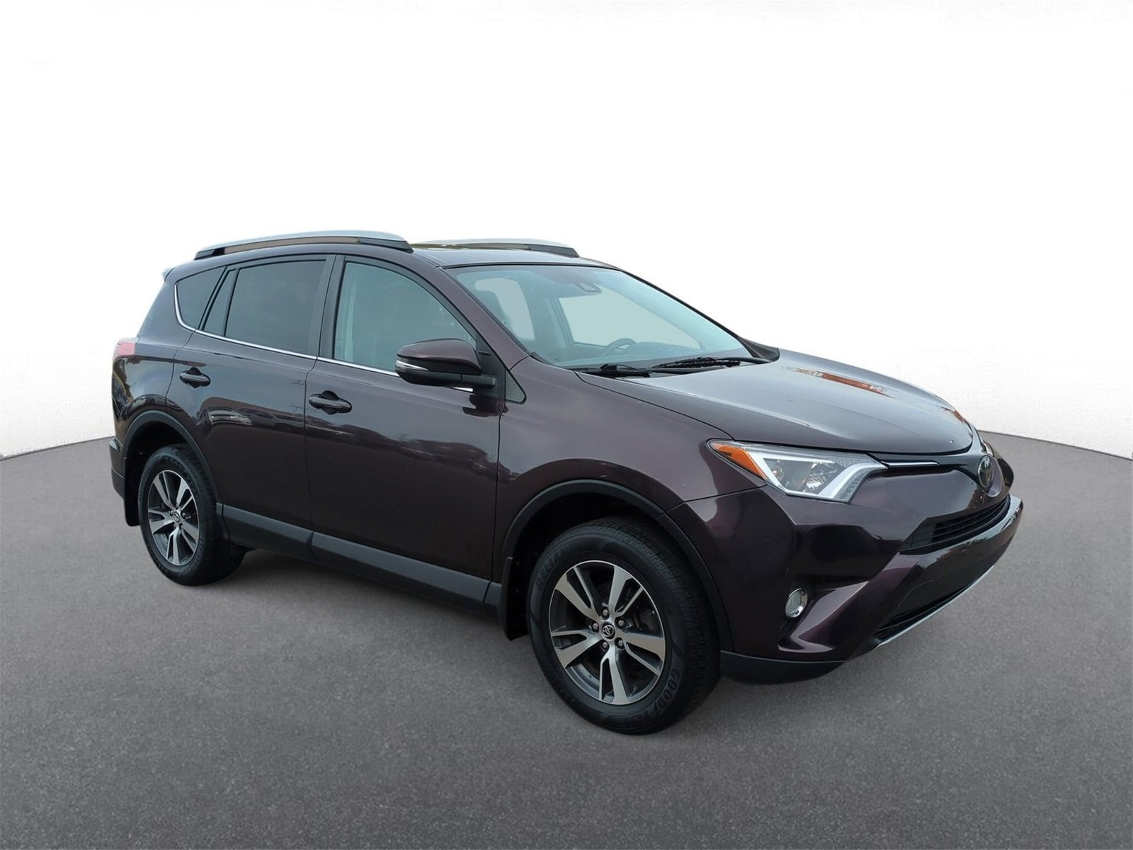 Thumbnail: 2018 Toyota RAV4 - 2