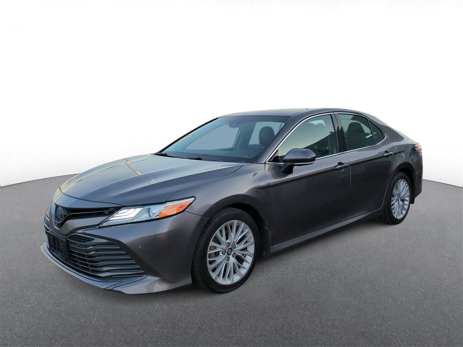 Thumbnail: 2018 Toyota Camry - 4