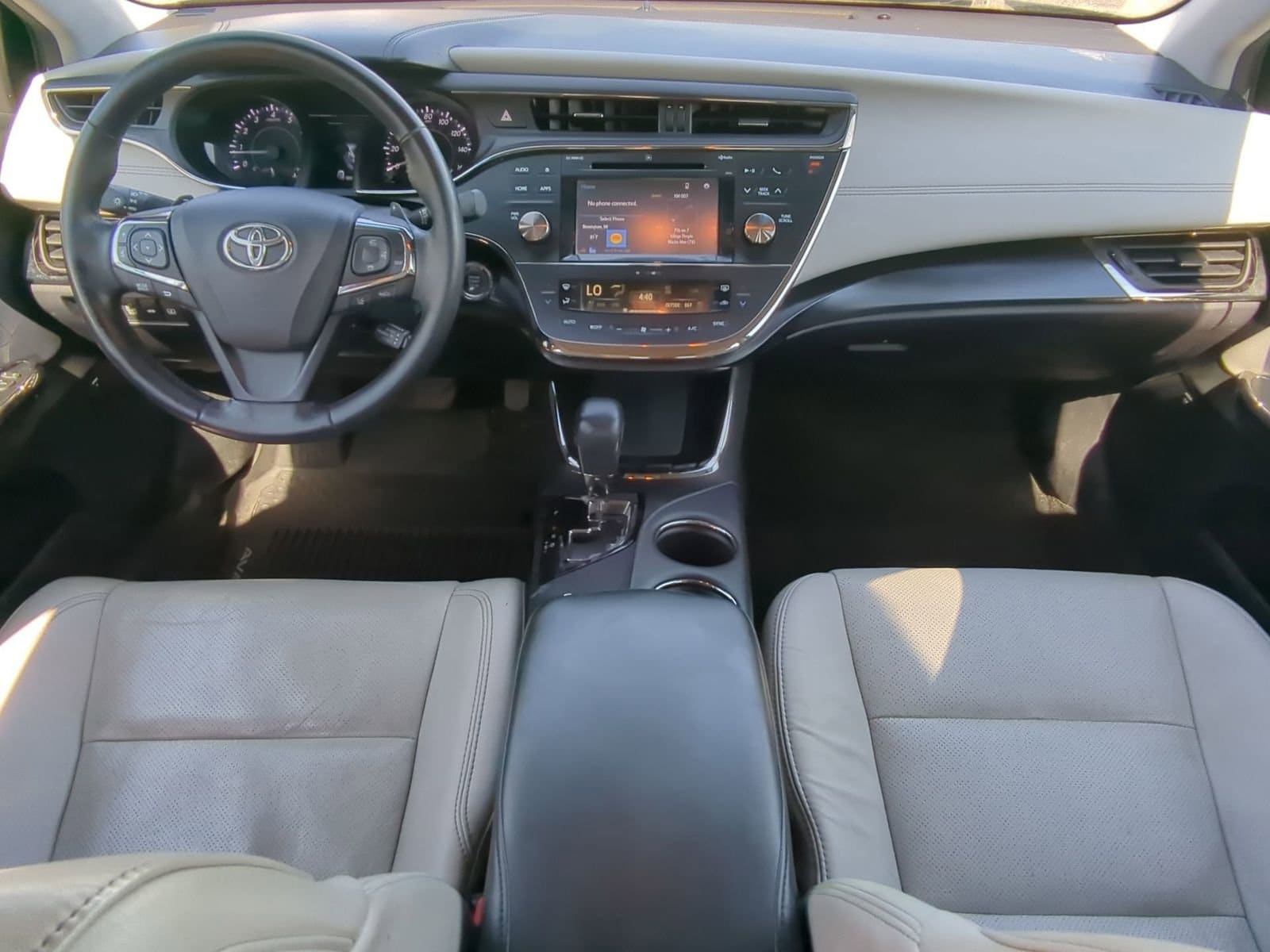 Thumbnail: 2017 Toyota Avalon - 15