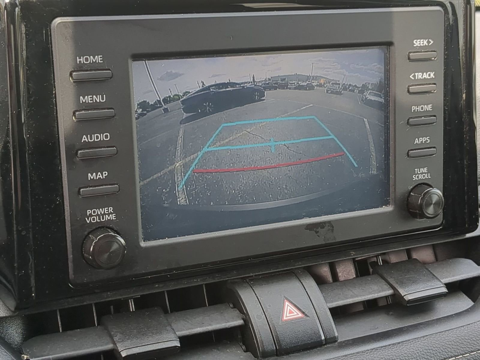 Thumbnail: 2019 Toyota RAV4 - 28