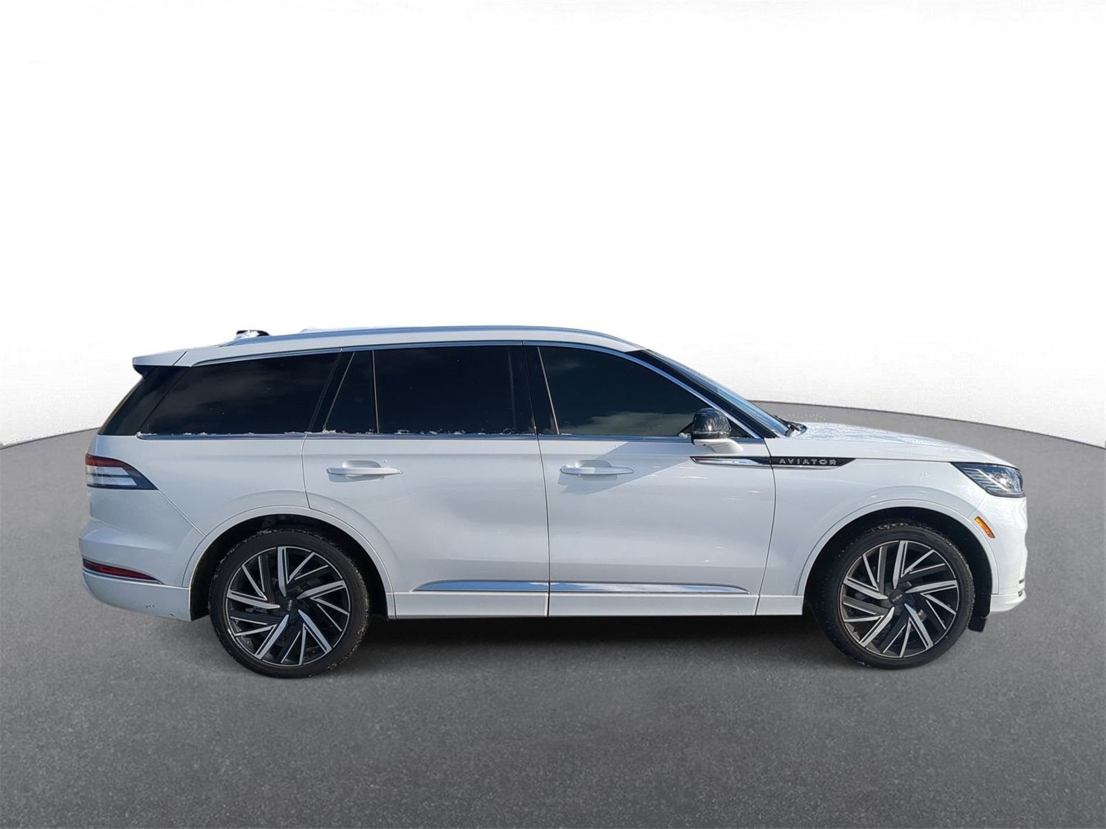 Thumbnail: 2025 Lincoln Aviator - 9