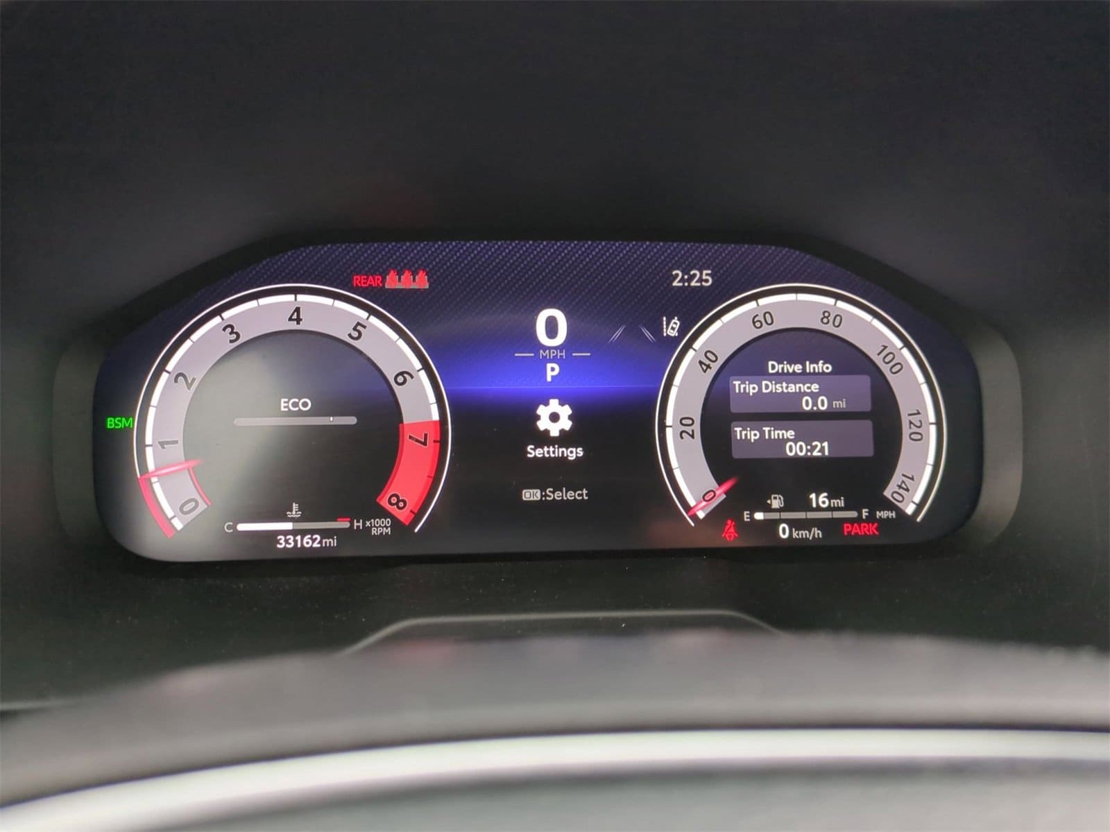 Thumbnail: 2024 Toyota RAV4 - 33