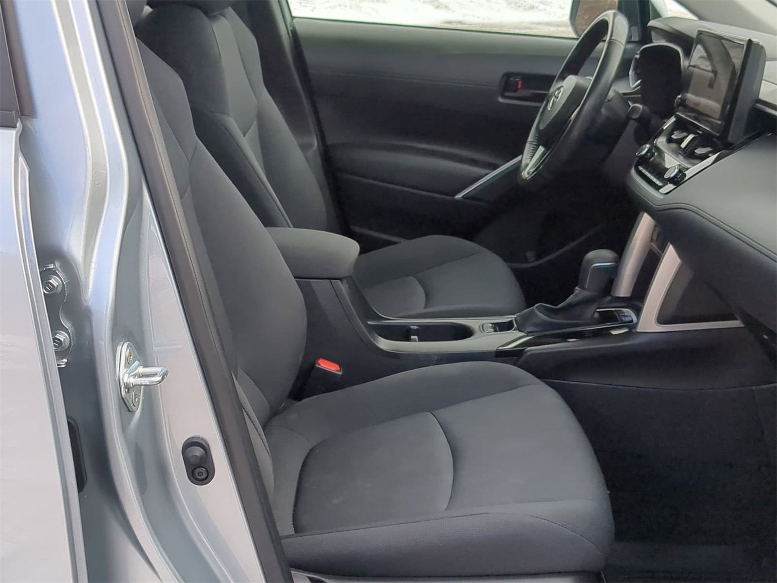 Thumbnail: 2023 Toyota Corolla Cross - 28