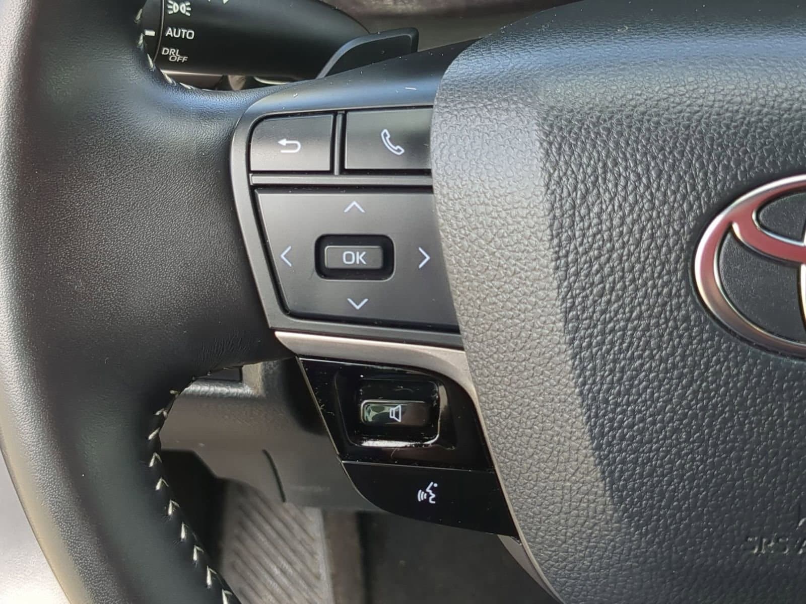 Thumbnail: 2025 Toyota Camry - 23