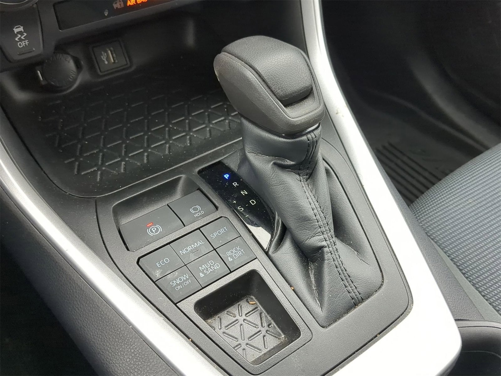 Thumbnail: 2023 Toyota RAV4 - 36