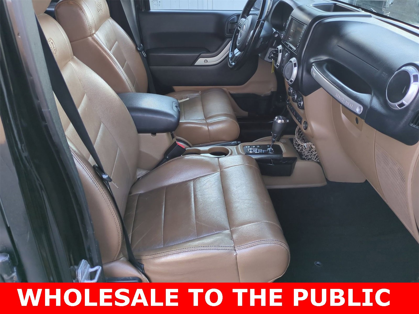 Thumbnail: 2012 Jeep Wrangler - 21