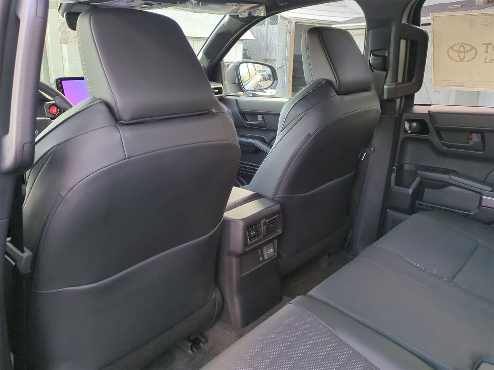 Thumbnail: 2025 Toyota 4Runner - 18