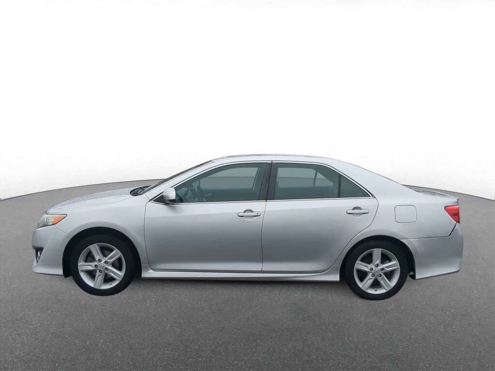 Thumbnail: 2014 Toyota Camry - 5