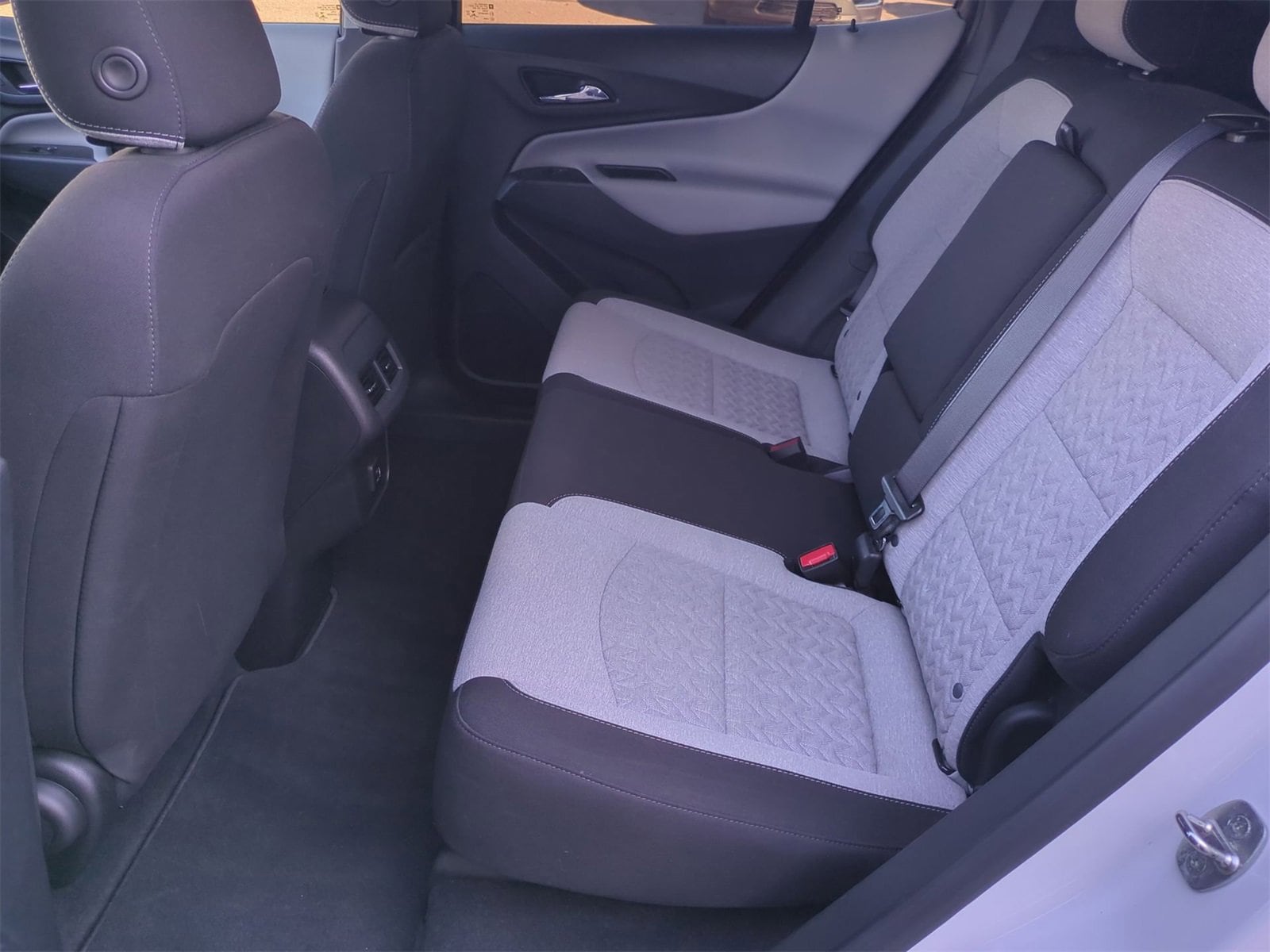 Thumbnail: 2023 Chevrolet Equinox - 18