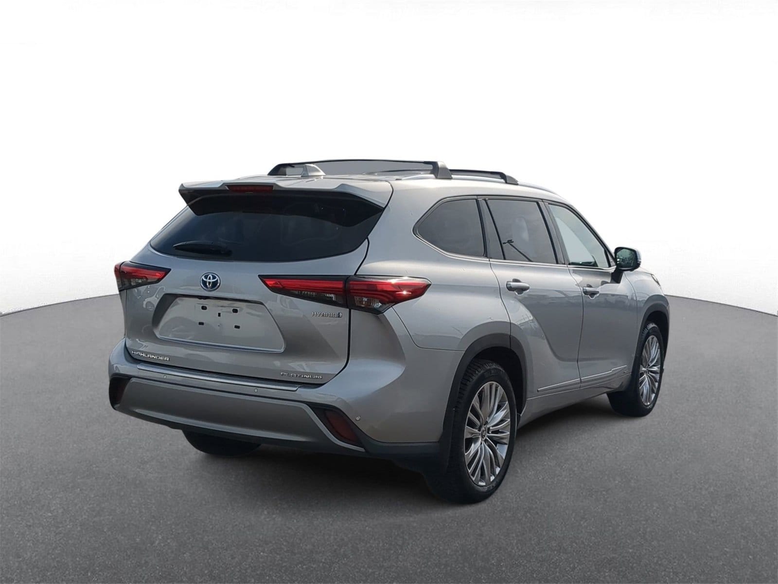 Thumbnail: 2023 Toyota Highlander - 8