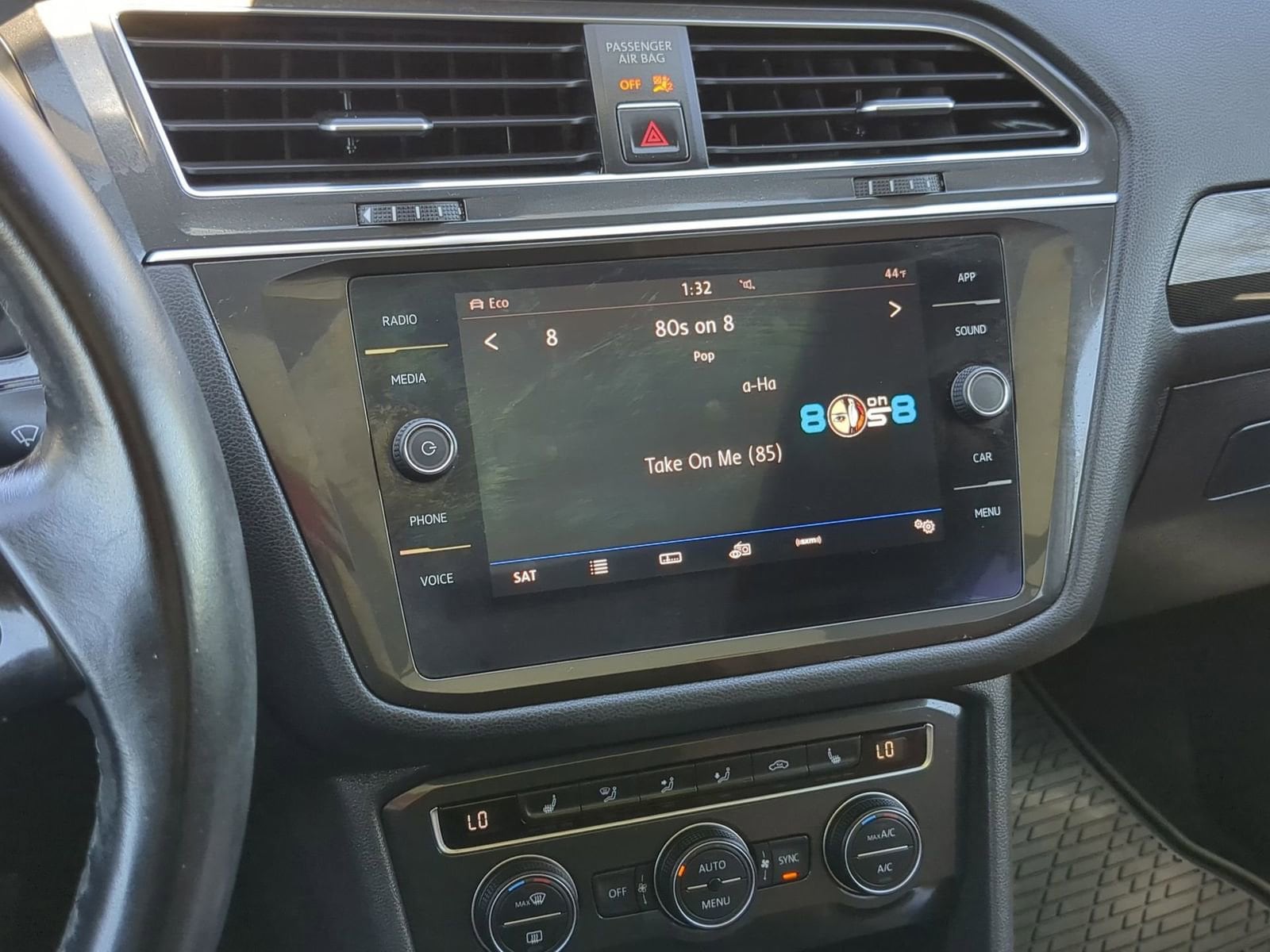 Thumbnail: 2018 Volkswagen Tiguan - 27