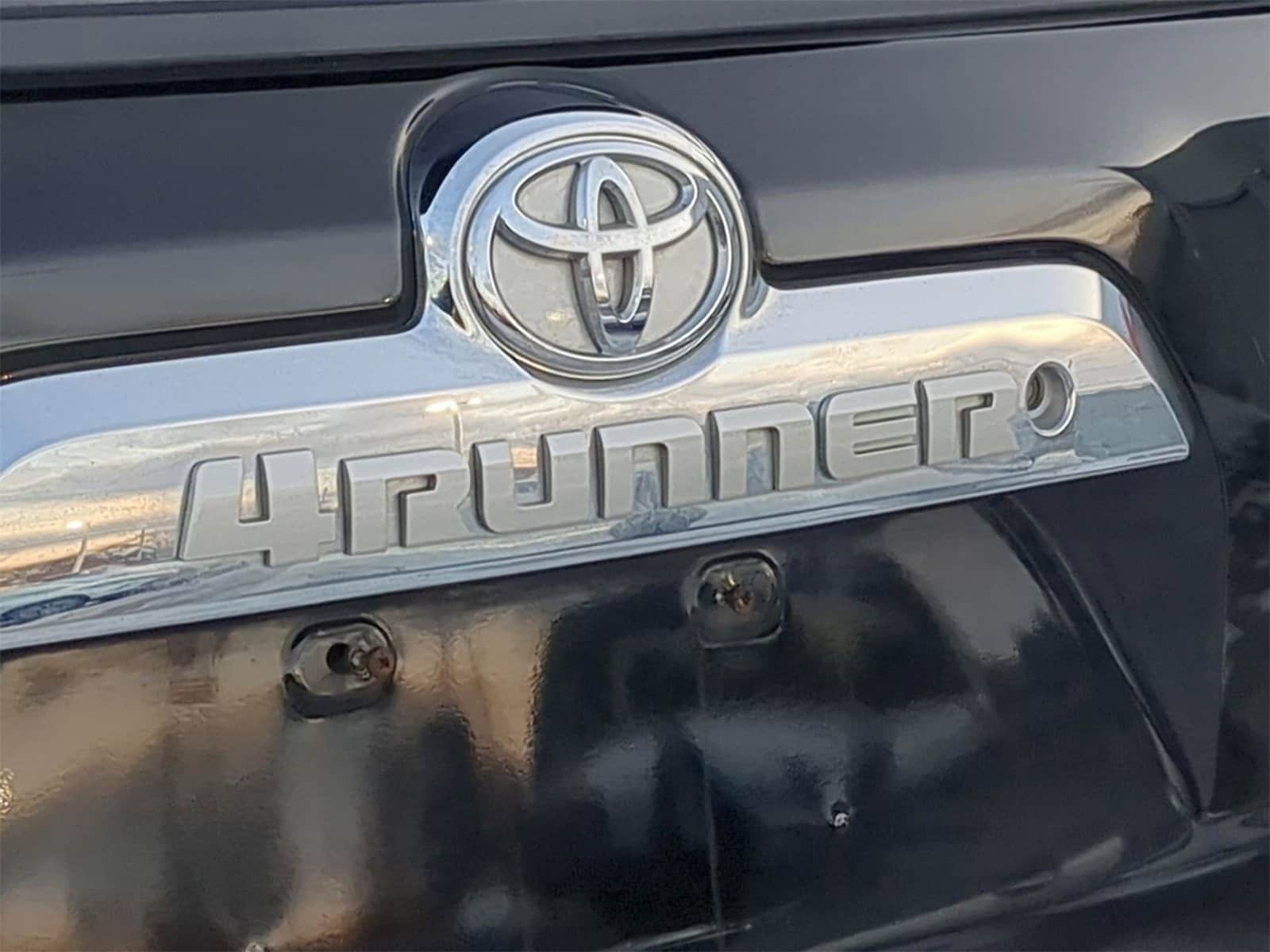 Thumbnail: 2011 Toyota 4Runner - 20