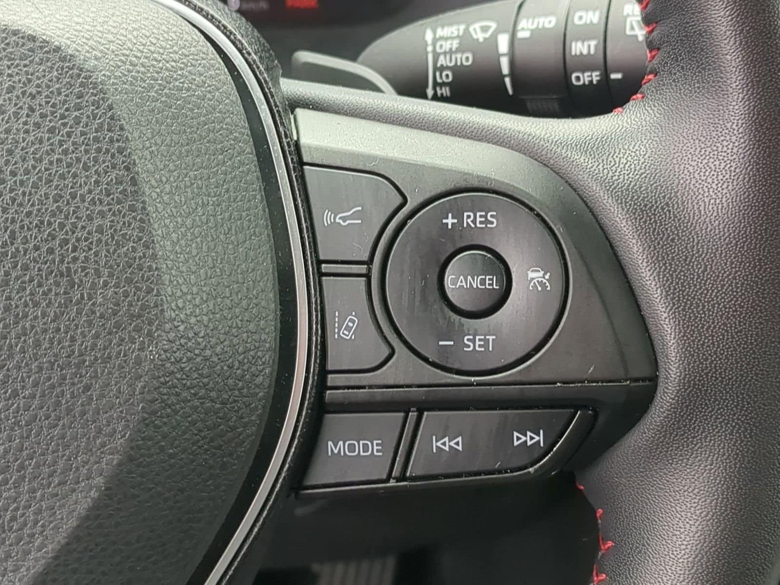 Thumbnail: 2023 Toyota RAV4 - 23