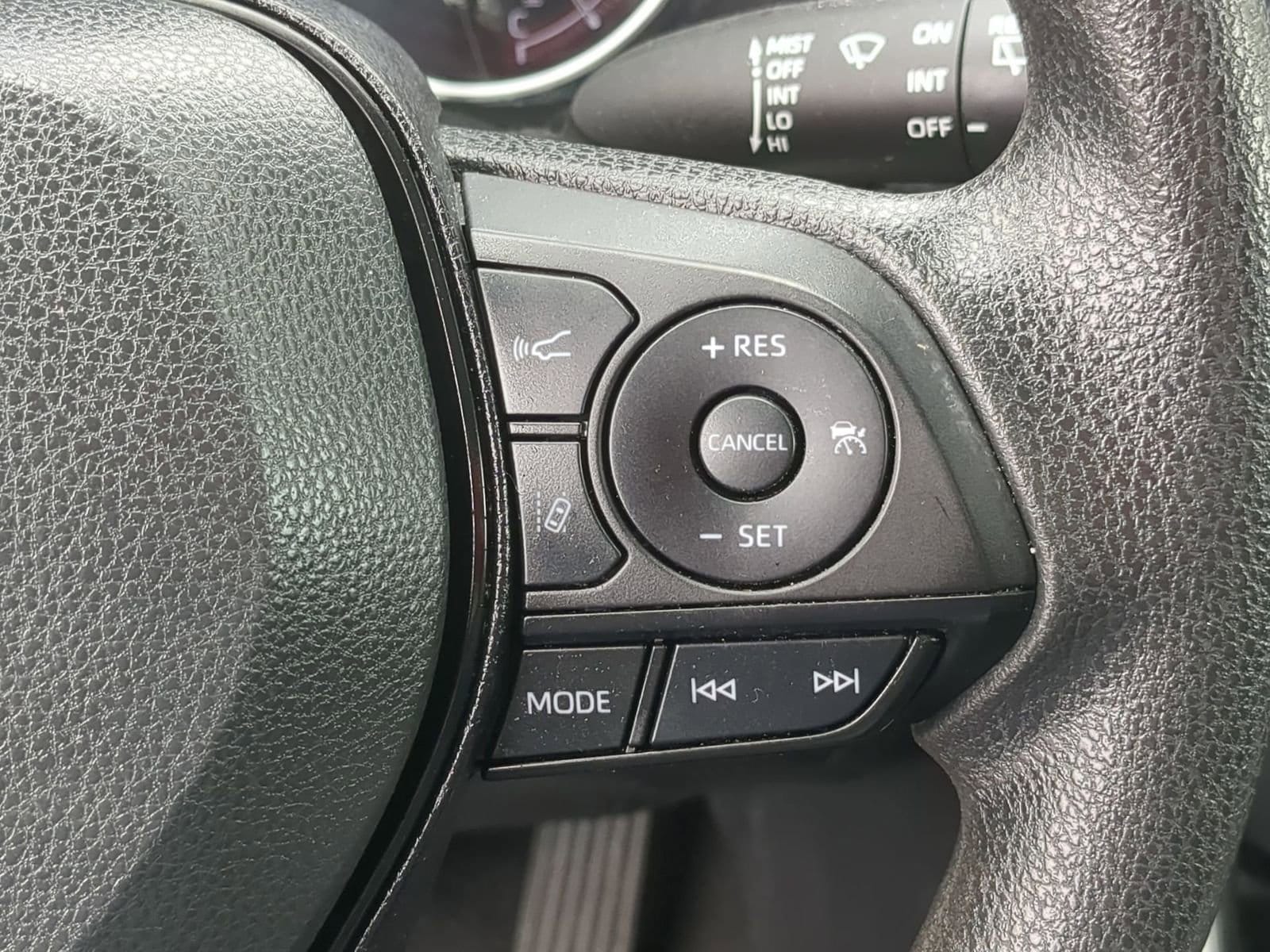 Thumbnail: 2023 Toyota RAV4 - 24