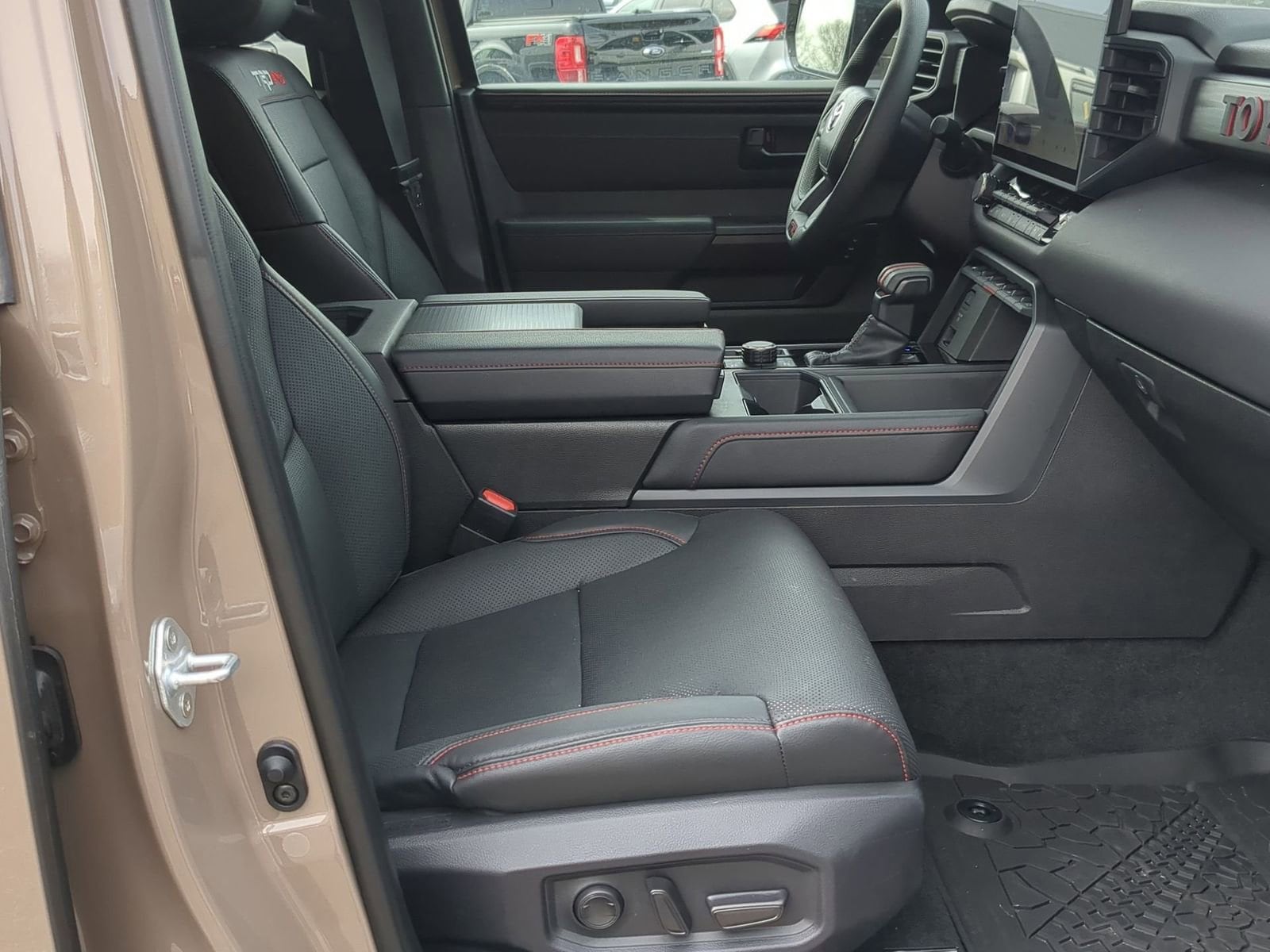 Thumbnail: 2025 Toyota Tundra - 21