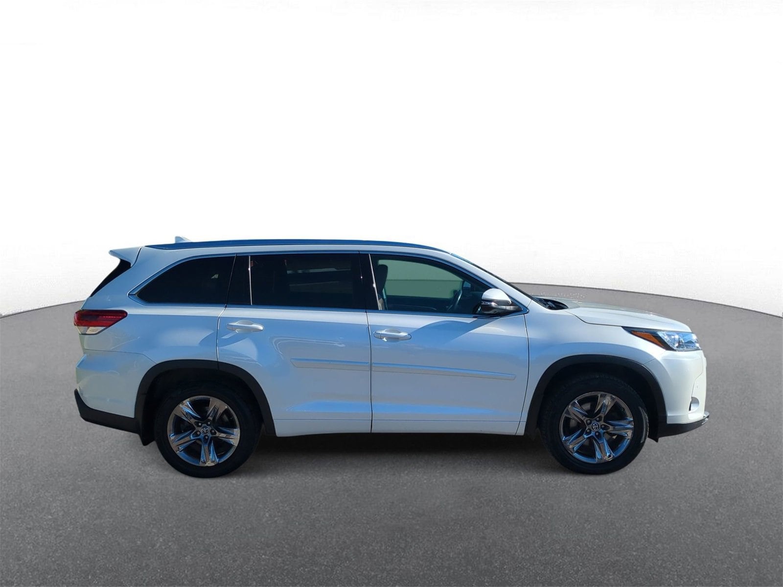 Thumbnail: 2019 Toyota Highlander - 9