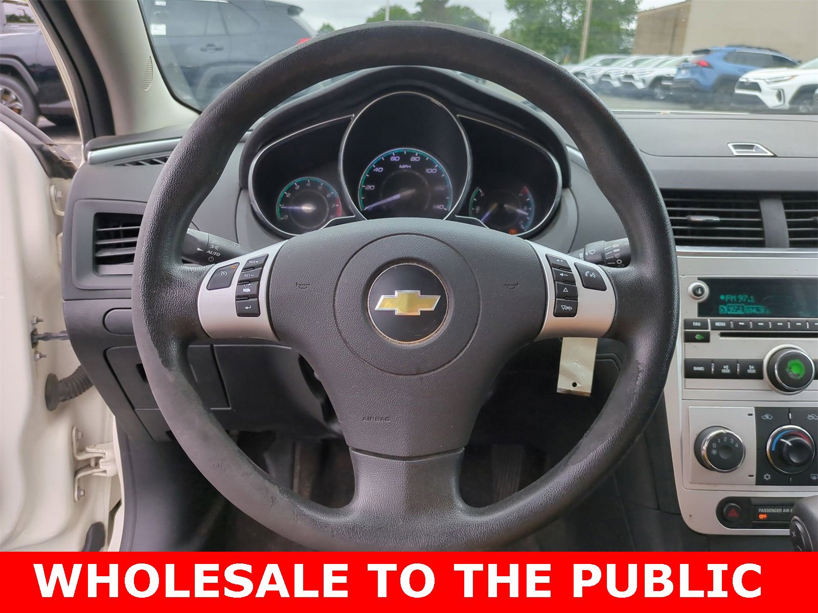 Thumbnail: 2011 Chevrolet Malibu - 22