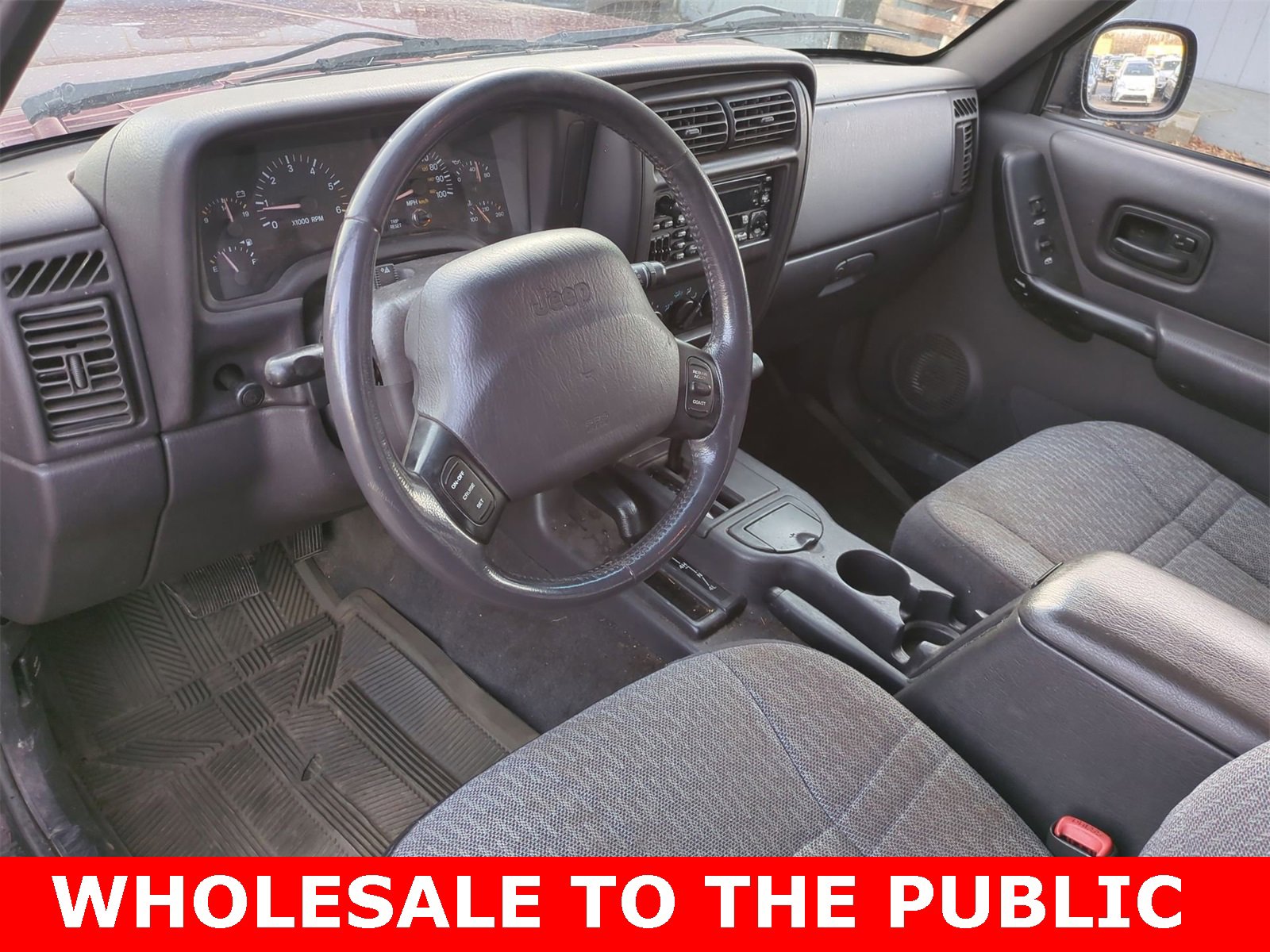 Thumbnail: 2001 Jeep Cherokee - 10