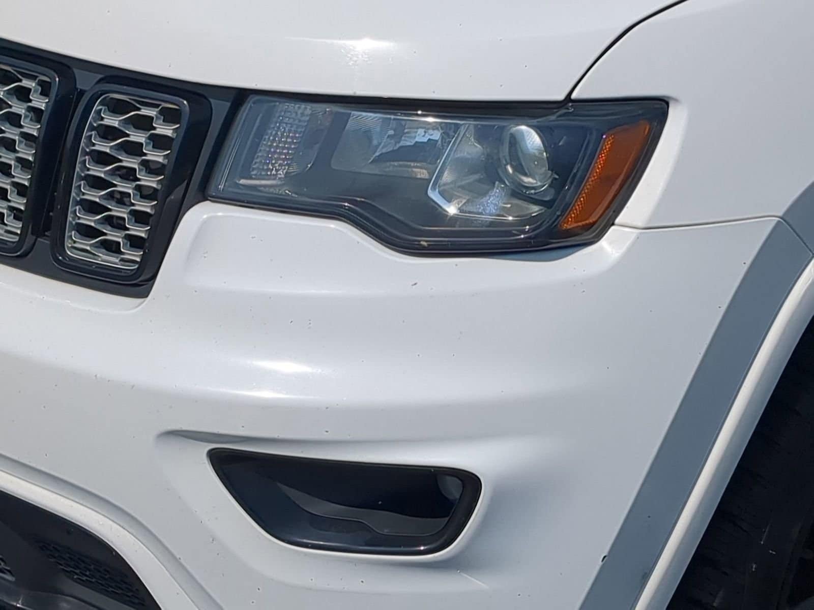 Thumbnail: 2018 Jeep Grand Cherokee - 11