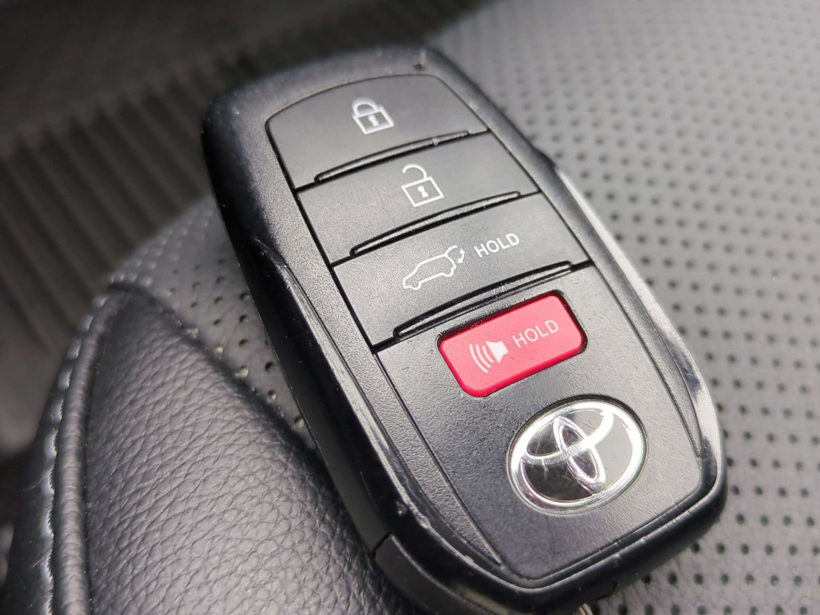 Thumbnail: 2024 Toyota Highlander - 37