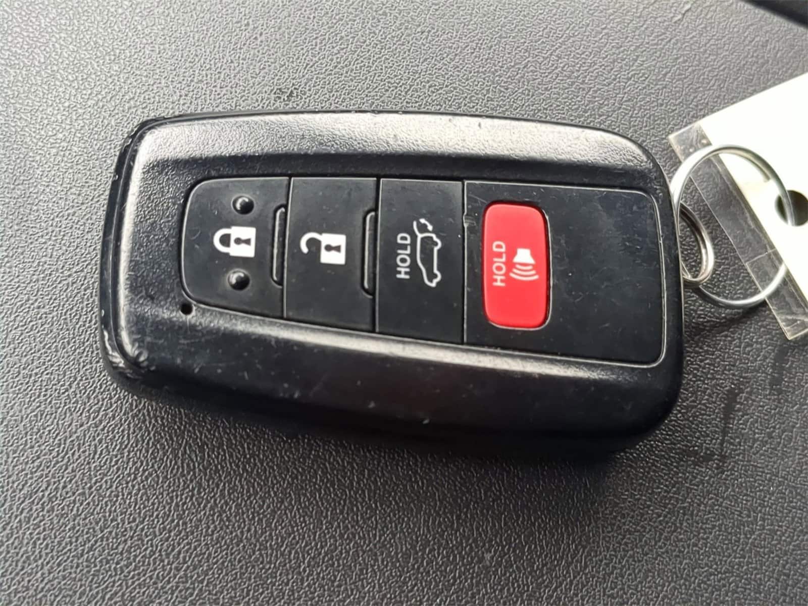 Thumbnail: 2023 Toyota Highlander - 43