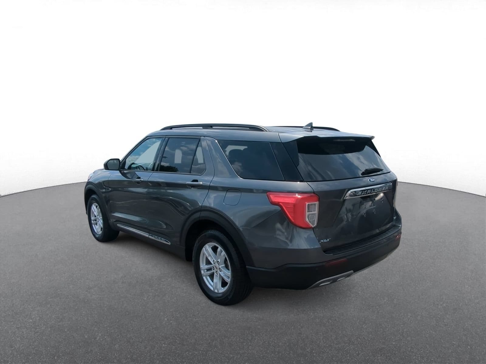 Thumbnail: 2020 Ford Explorer - 6