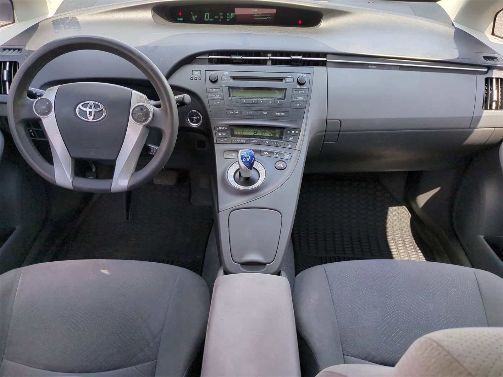 Thumbnail: 2010 Toyota Prius - 14