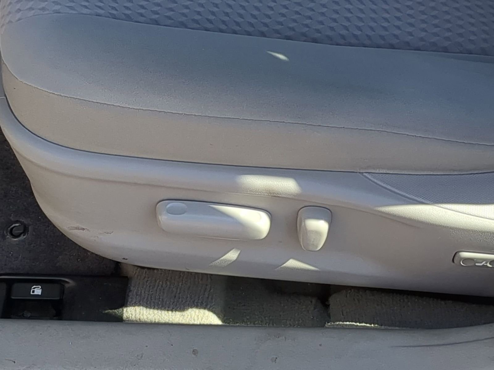 Thumbnail: 2010 Toyota Camry - 17