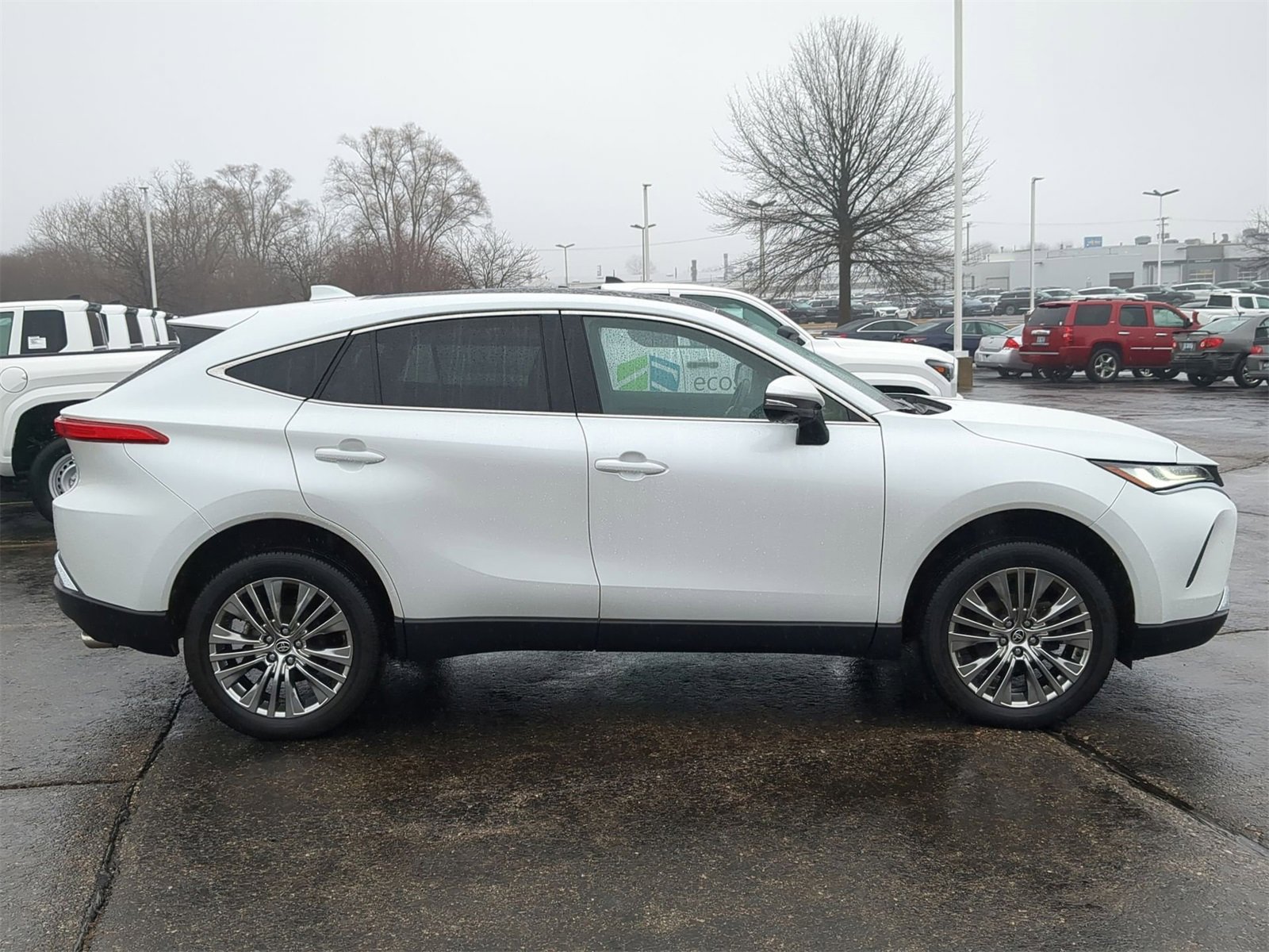 Thumbnail: 2024 Toyota Venza - 15