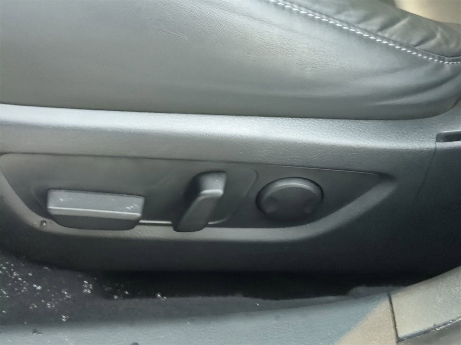 Thumbnail: 2023 Mazda CX-30 - 17