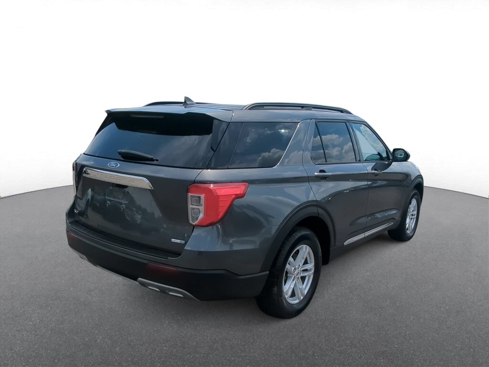Thumbnail: 2020 Ford Explorer - 8