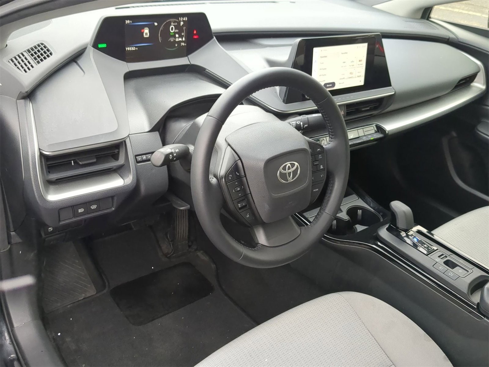 Thumbnail: 2024 Toyota Prius - 10