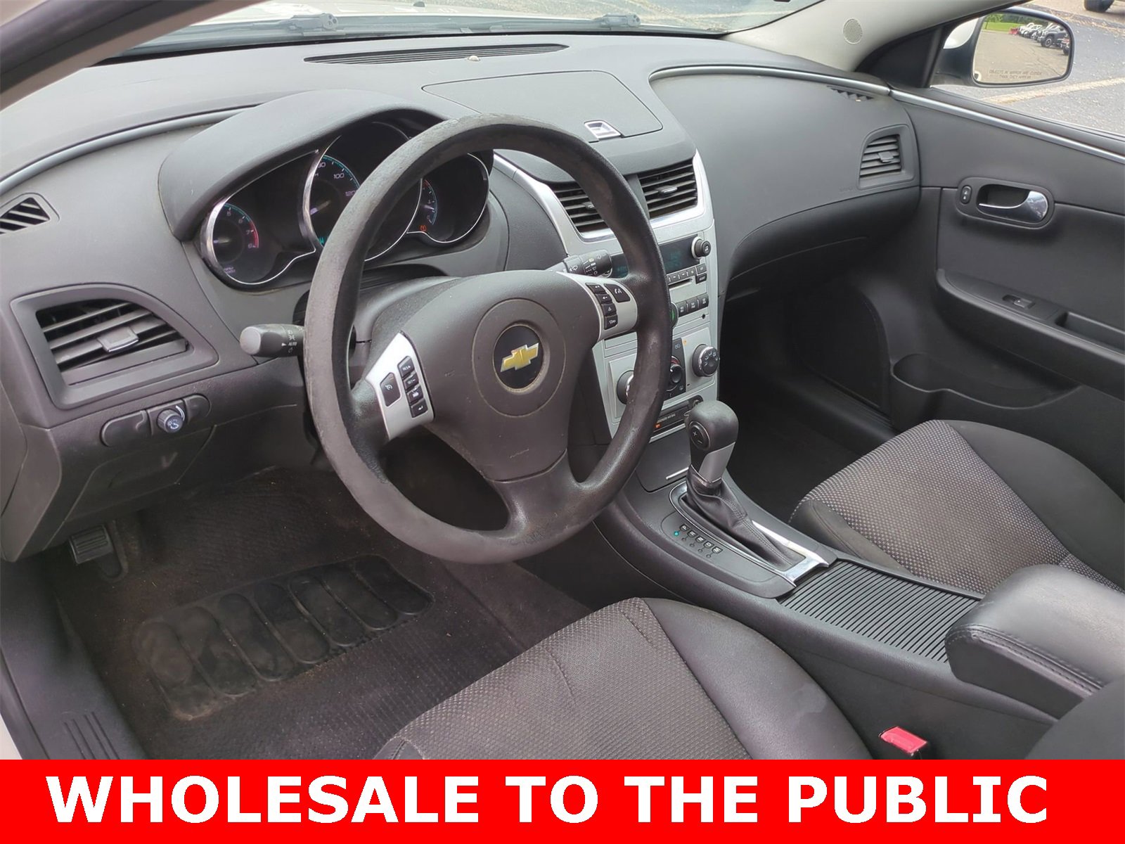Thumbnail: 2011 Chevrolet Malibu - 10