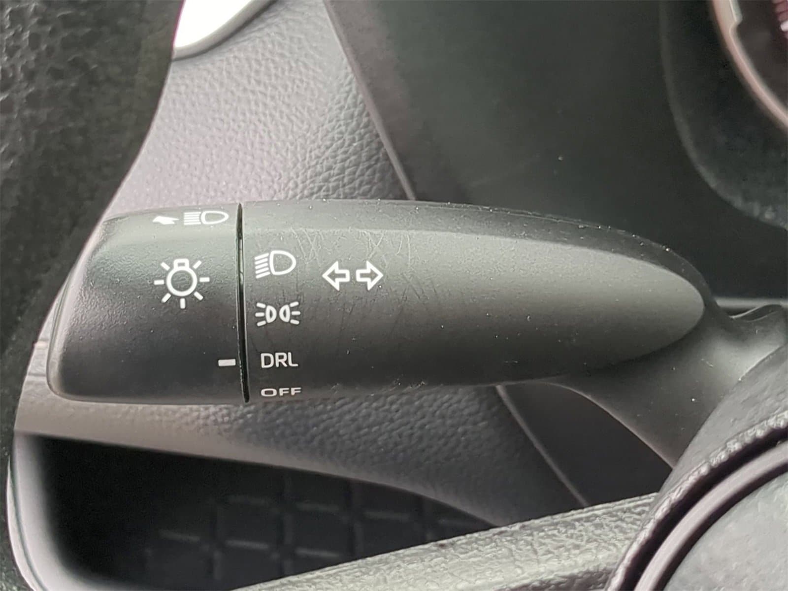 Thumbnail: 2025 Toyota RAV4 - 27