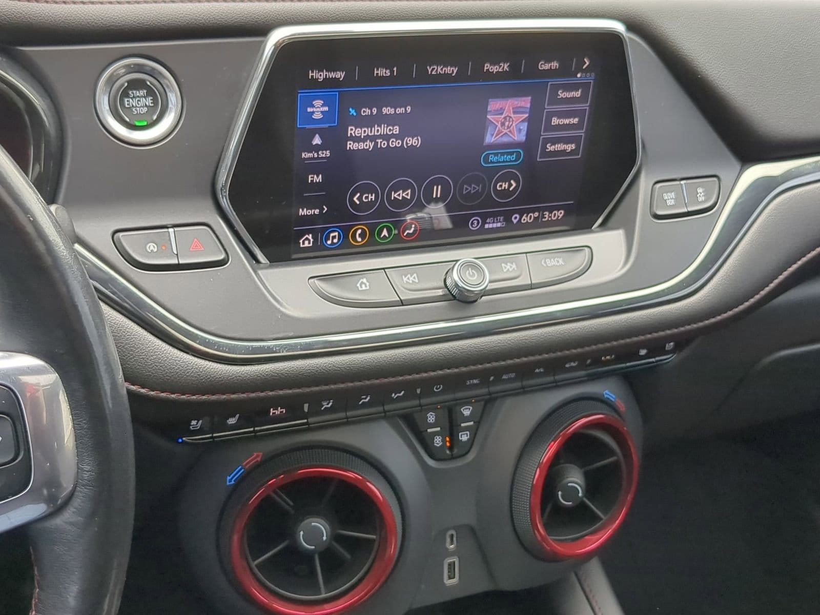 Thumbnail: 2020 Chevrolet Blazer - 27