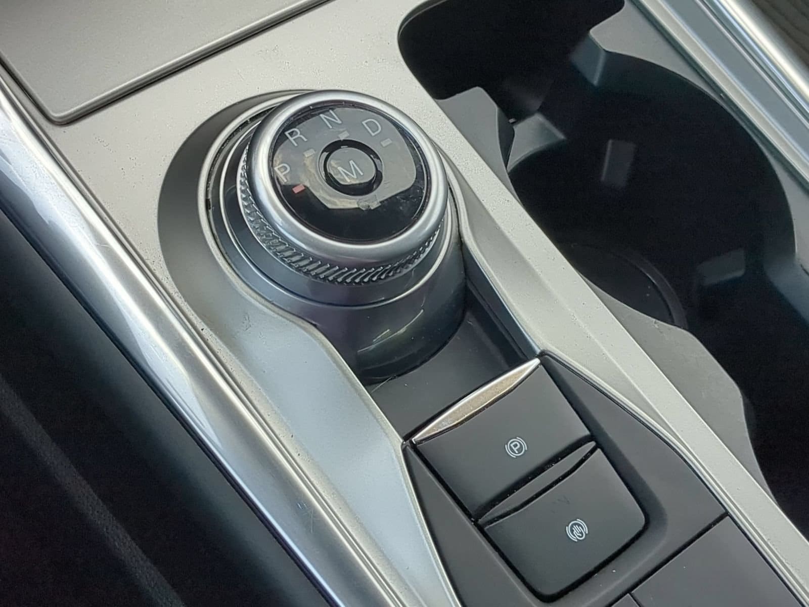 Thumbnail: 2020 Ford Explorer - 30