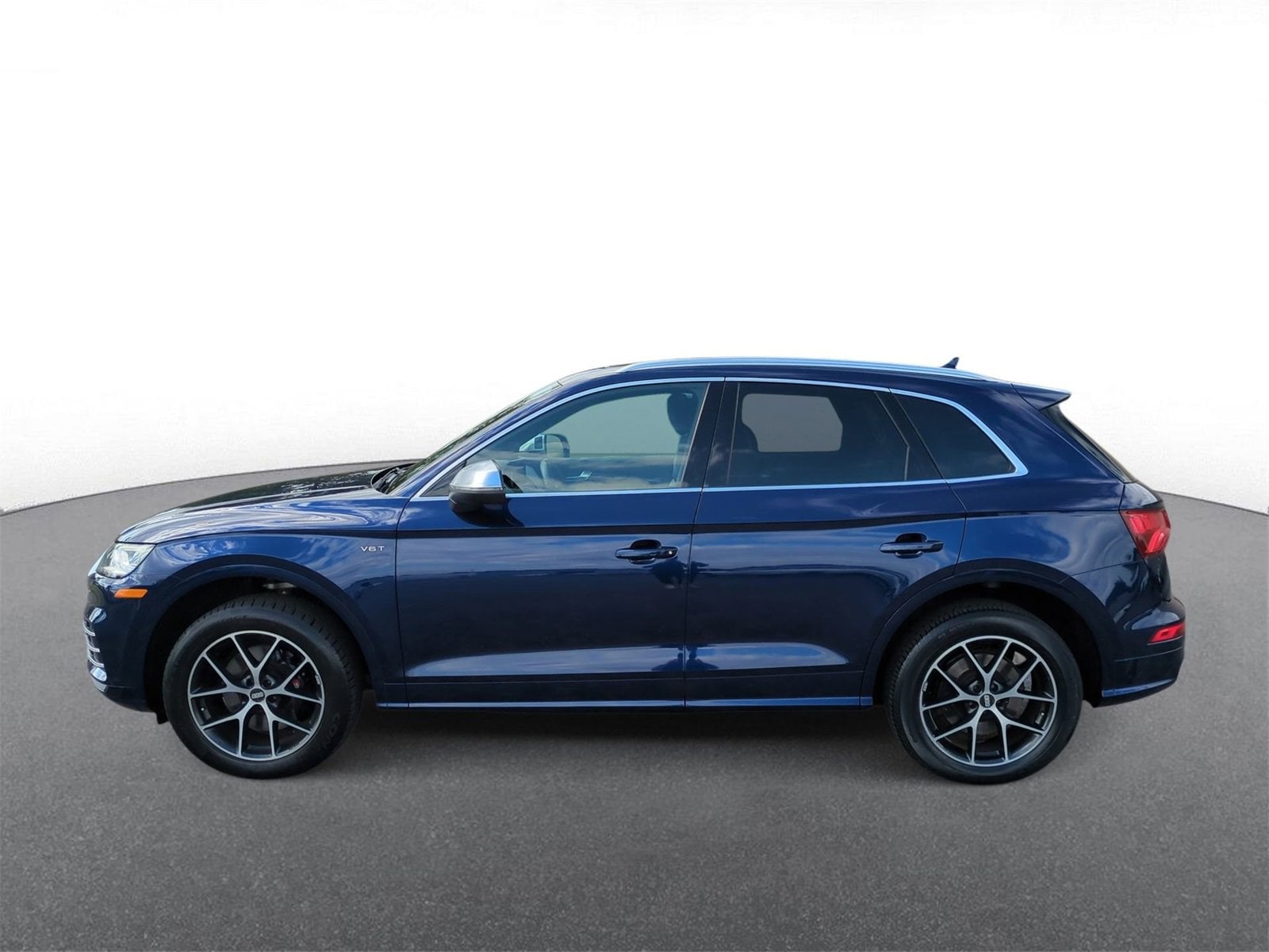 Thumbnail: 2018 Audi SQ5 - 5
