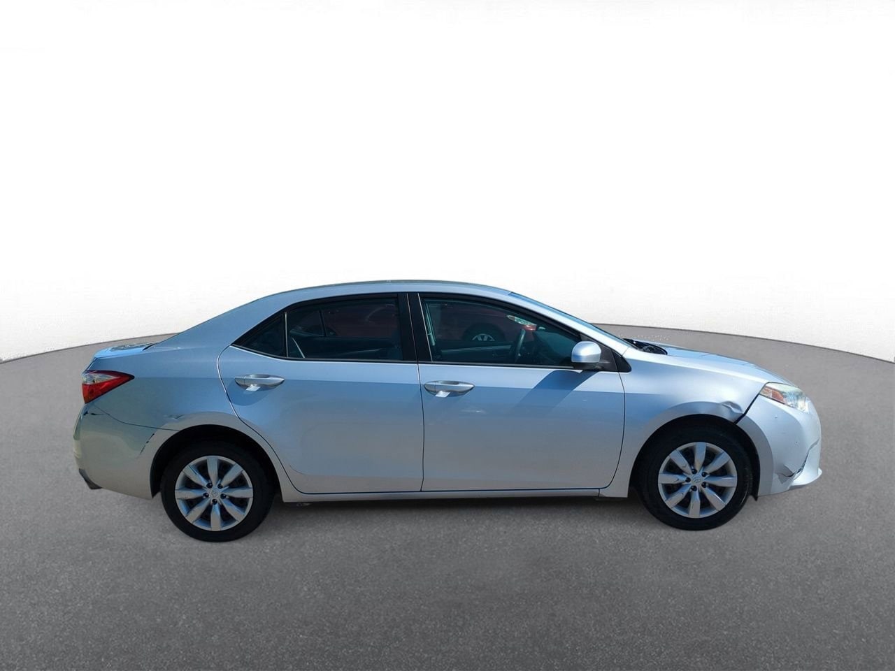 Thumbnail: 2015 Toyota Corolla - 9