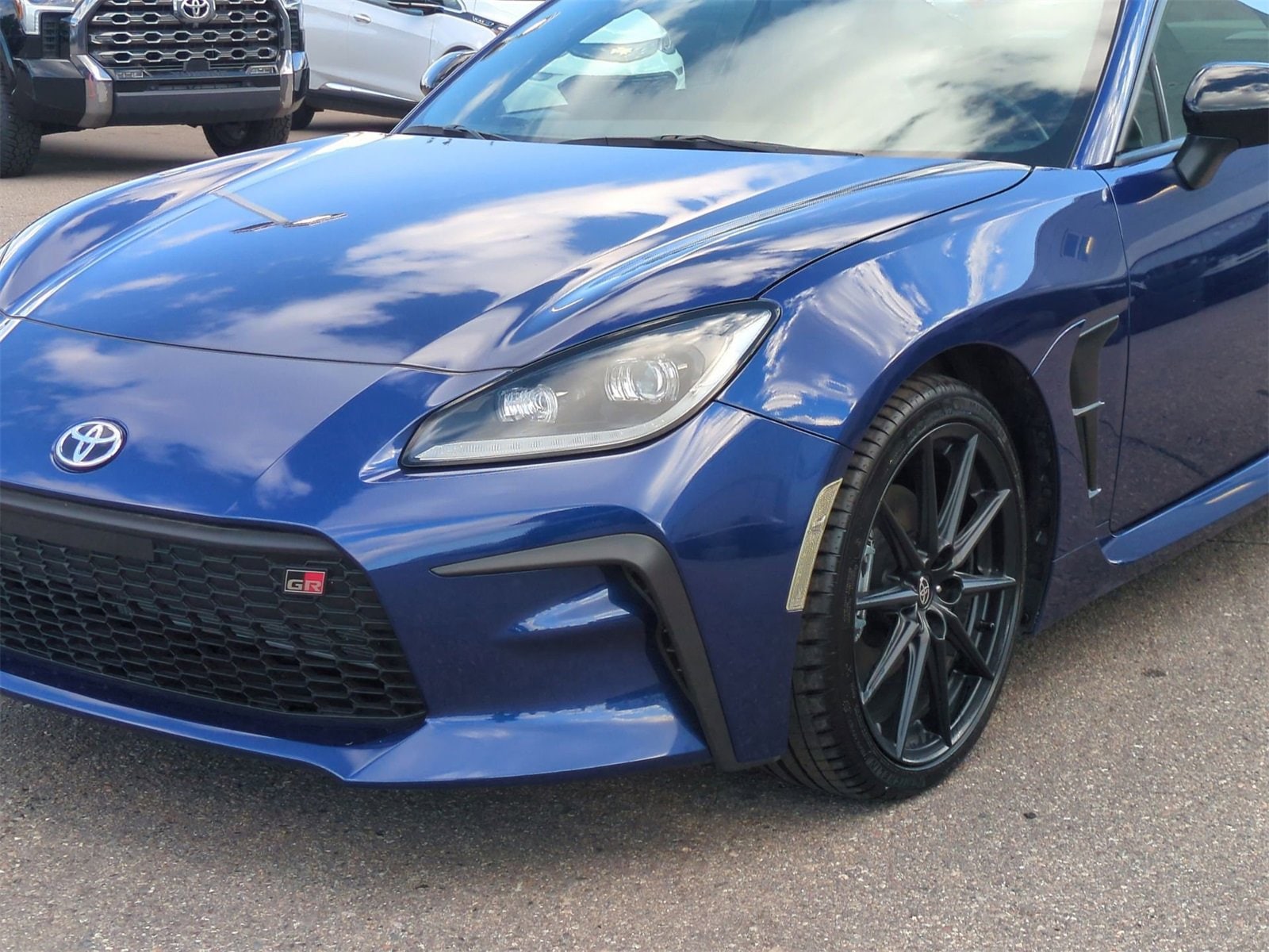 Thumbnail: 2023 Toyota GR86 - 11