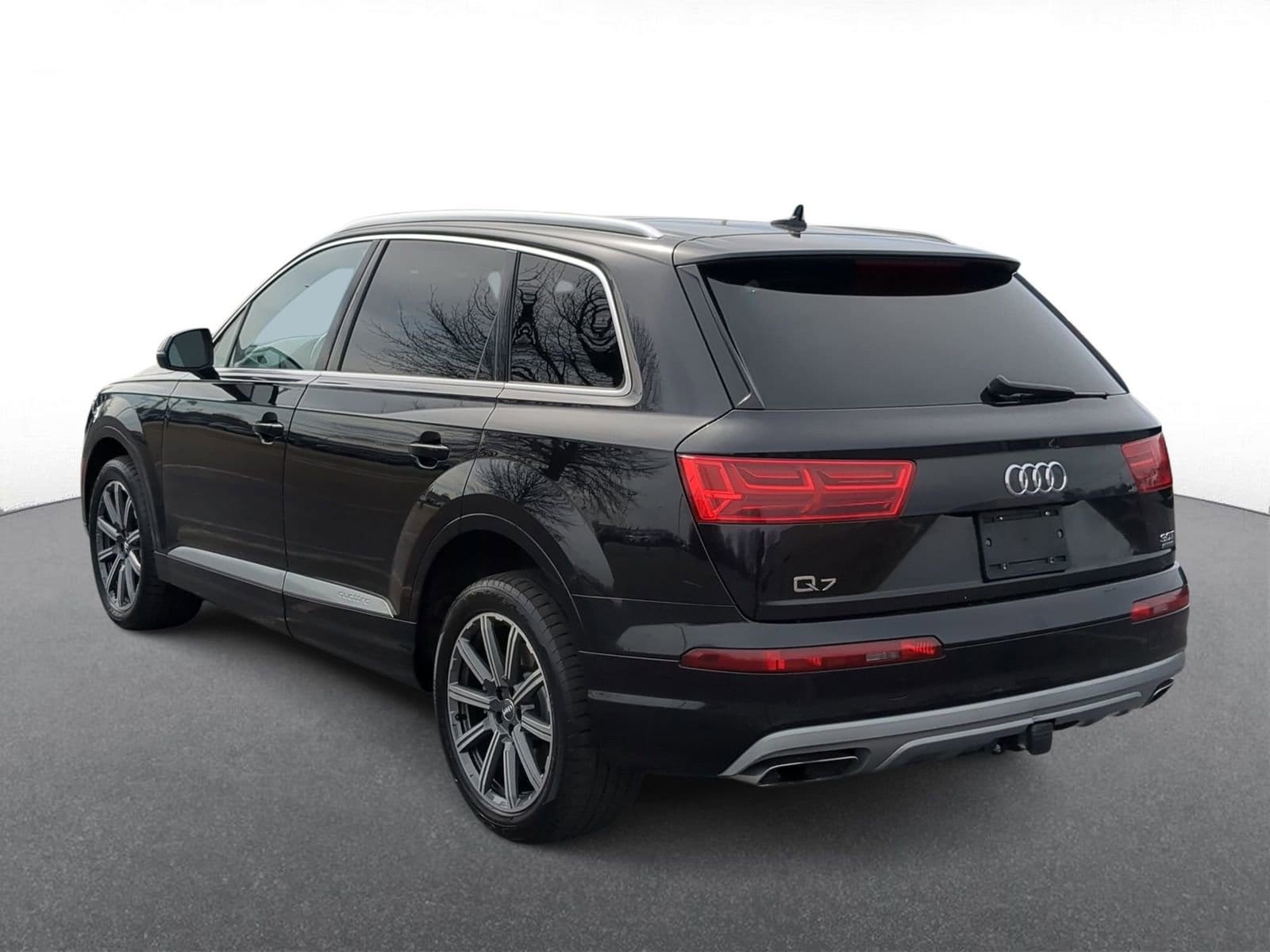 Thumbnail: 2018 Audi Q7 - 6