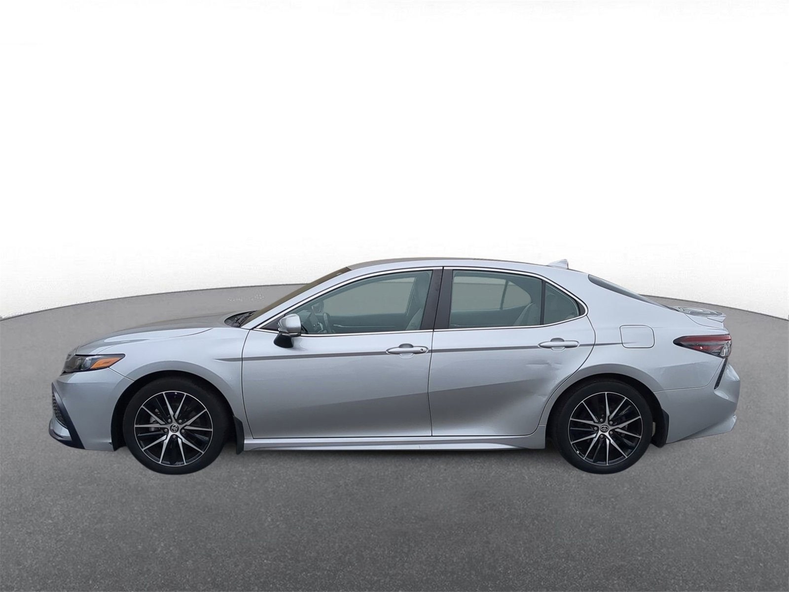 Thumbnail: 2023 Toyota Camry - 5