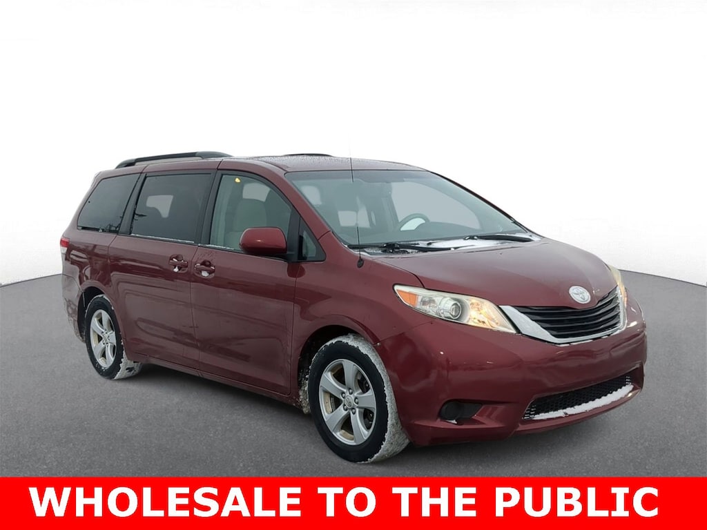 Used 2012 Toyota Sienna LE Van