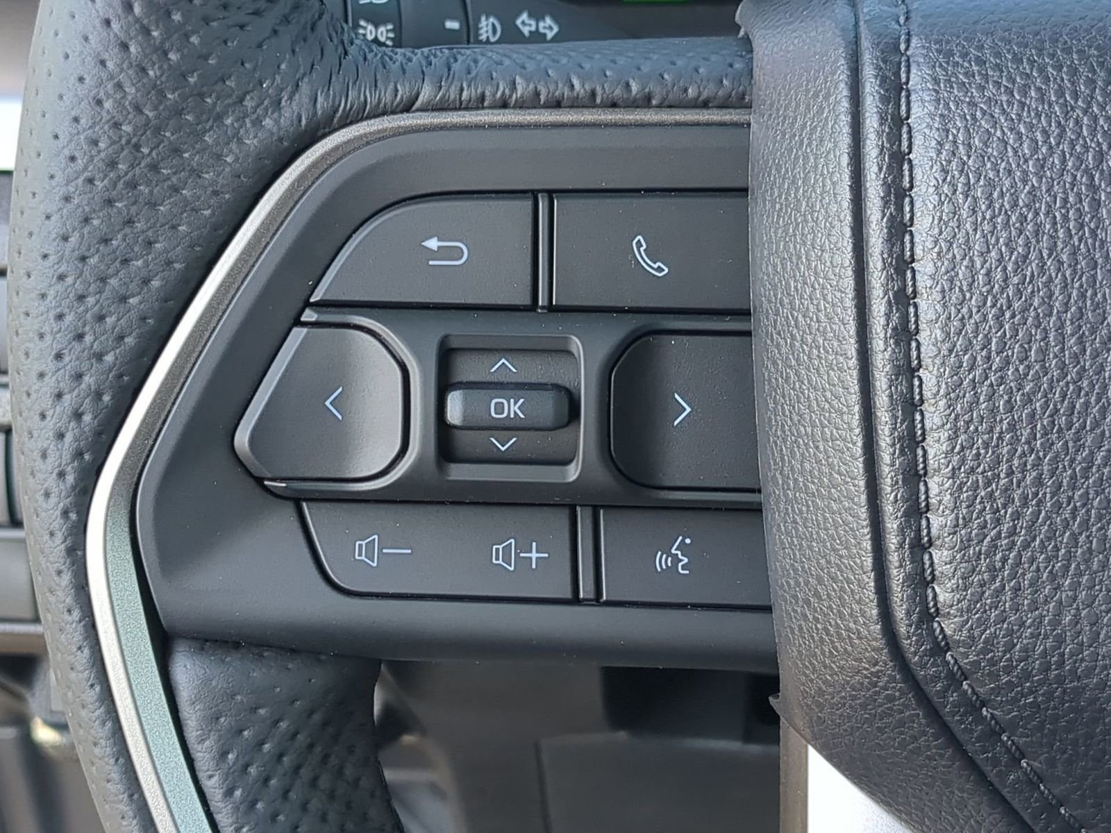 Thumbnail: 2025 Toyota Tacoma - 30