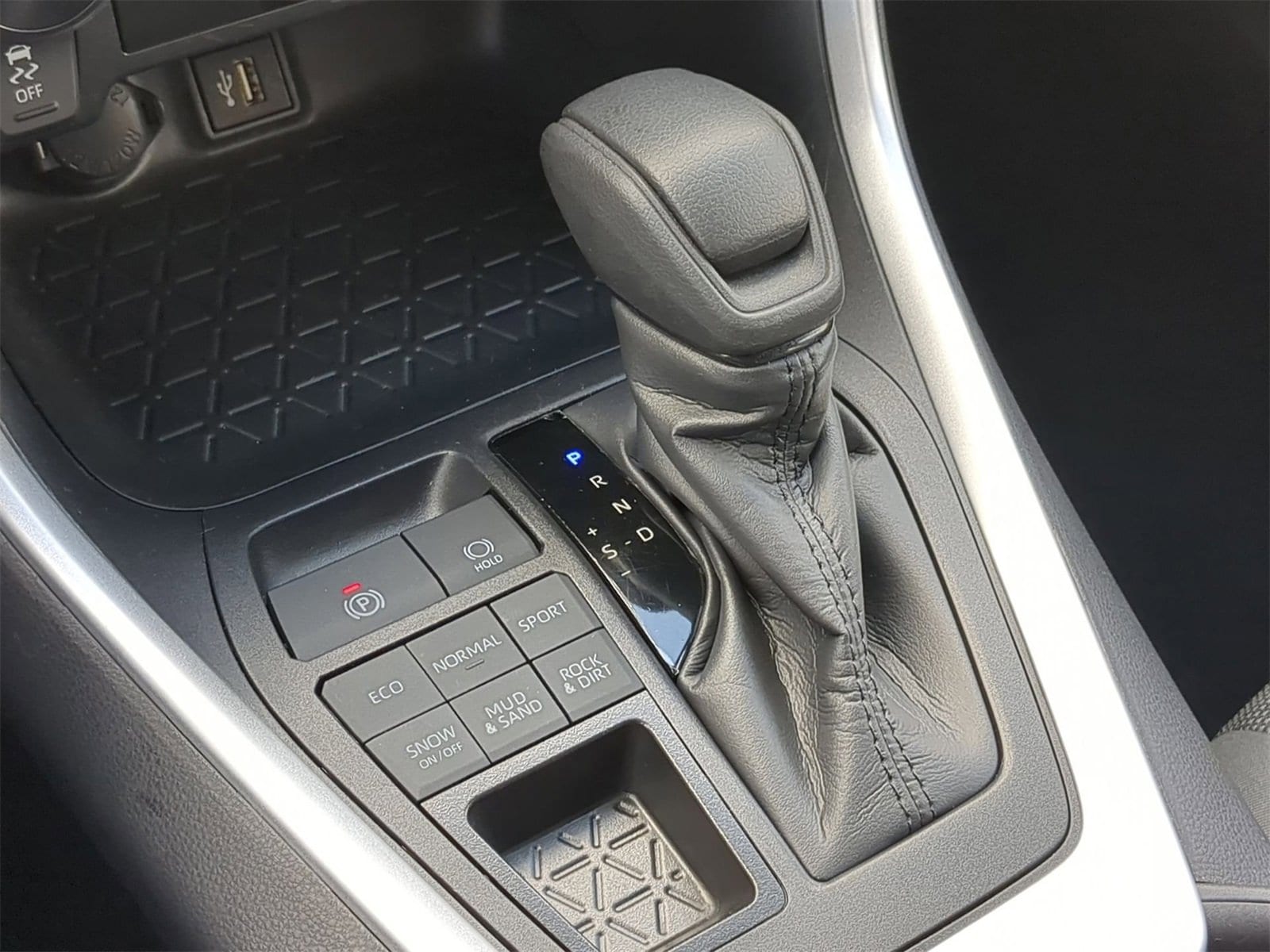 Thumbnail: 2025 Toyota RAV4 - 36