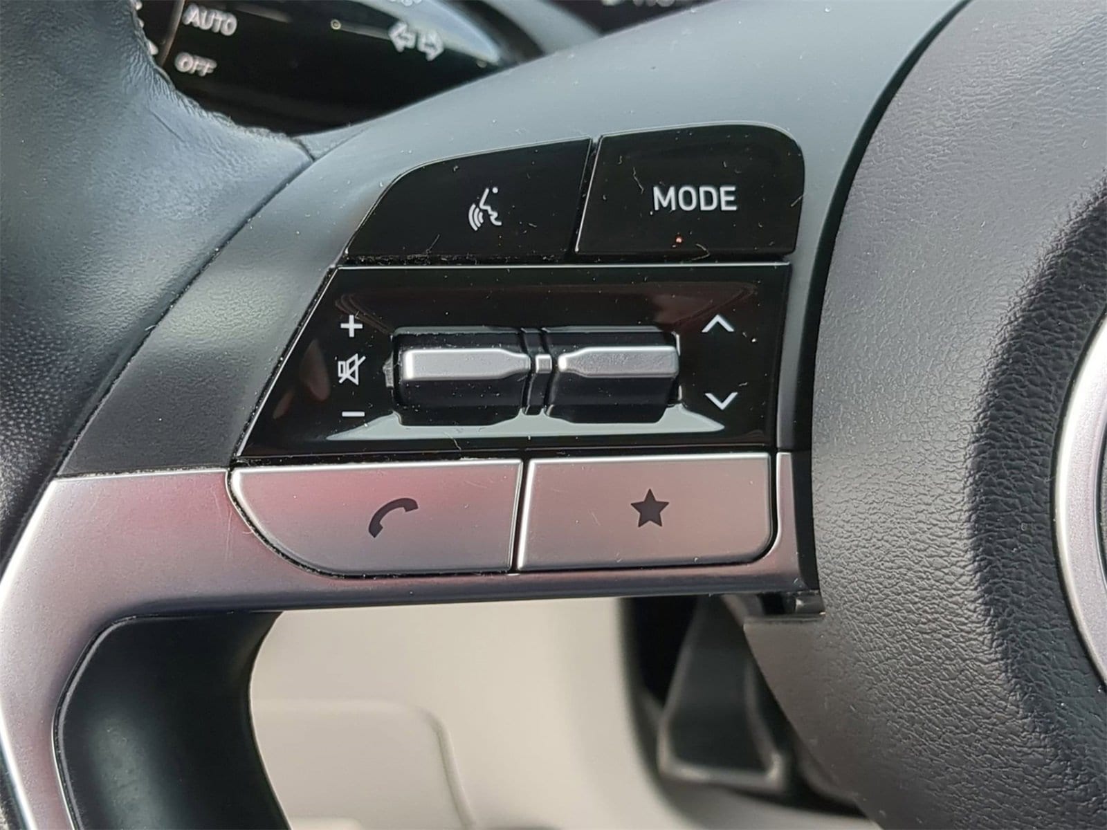 Thumbnail: 2022 Hyundai Tucson - 23