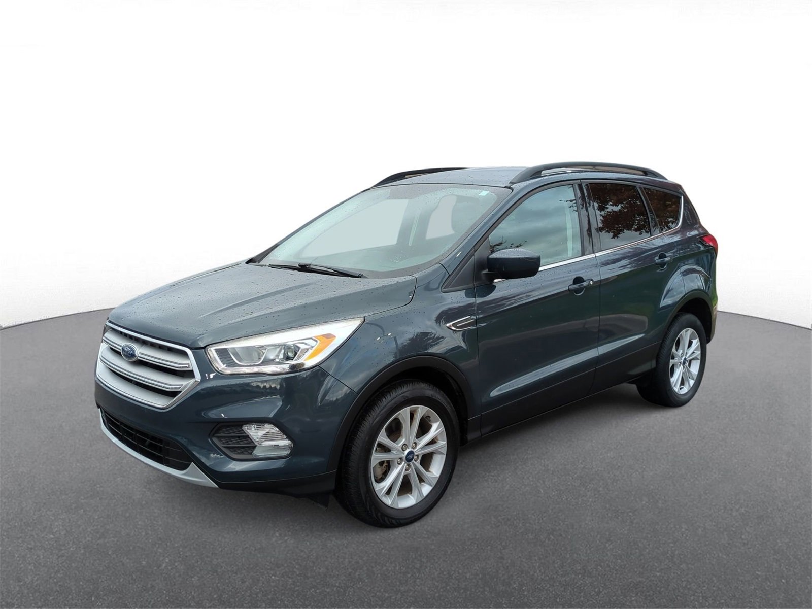 2019 Ford Escape SEL photo 4