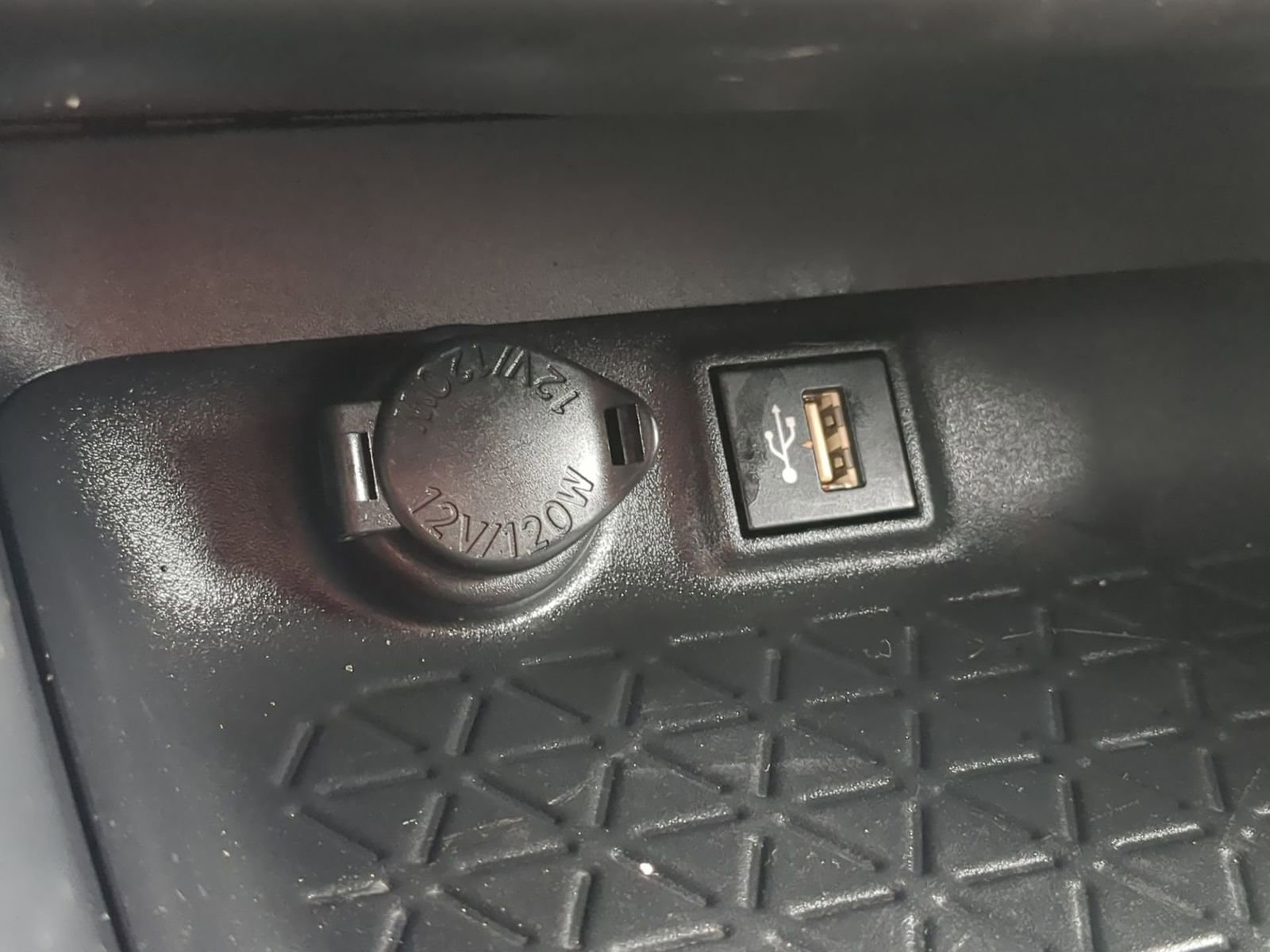 Thumbnail: 2023 Toyota RAV4 - 29